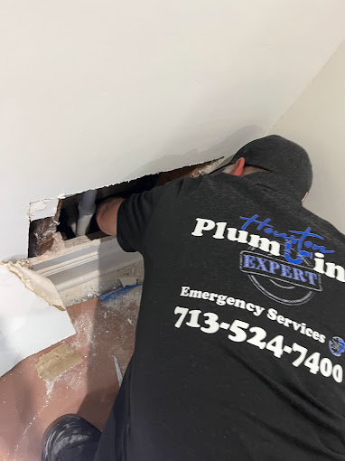 water damage restoration In Houston