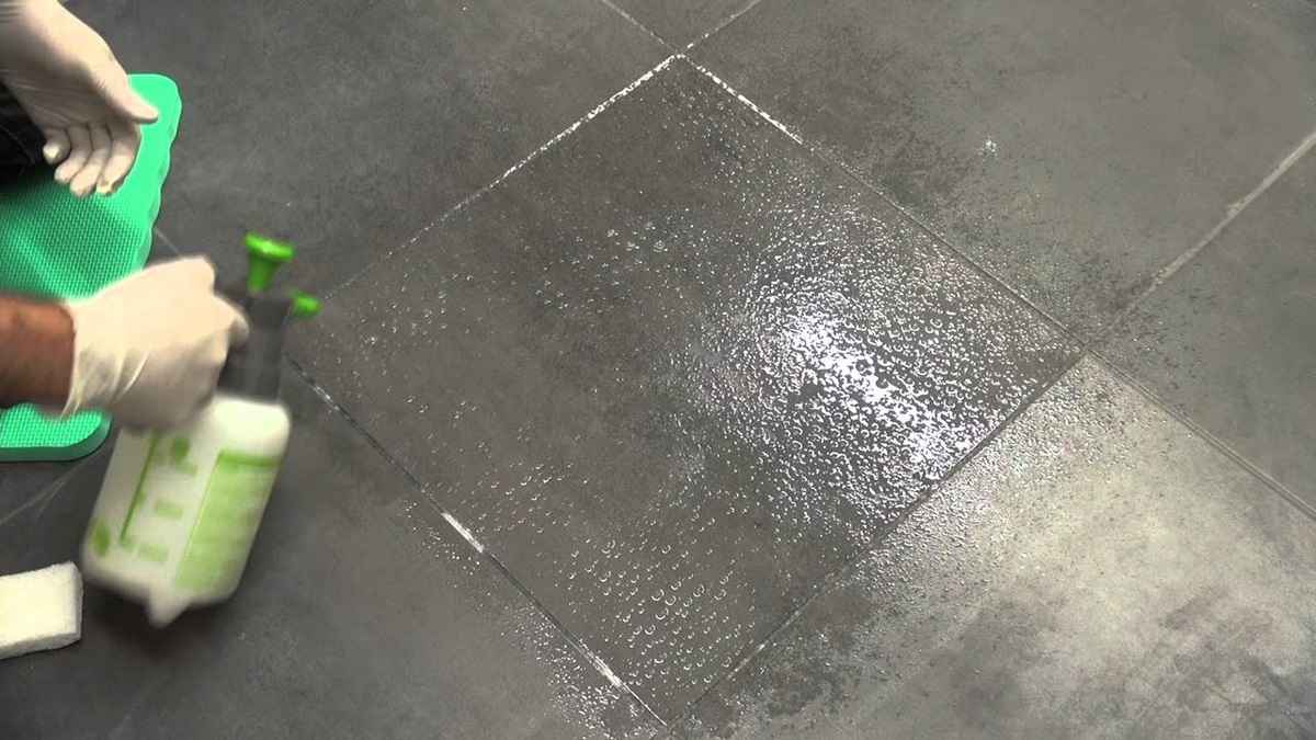 Step-By-Step Mold Removal From Grout