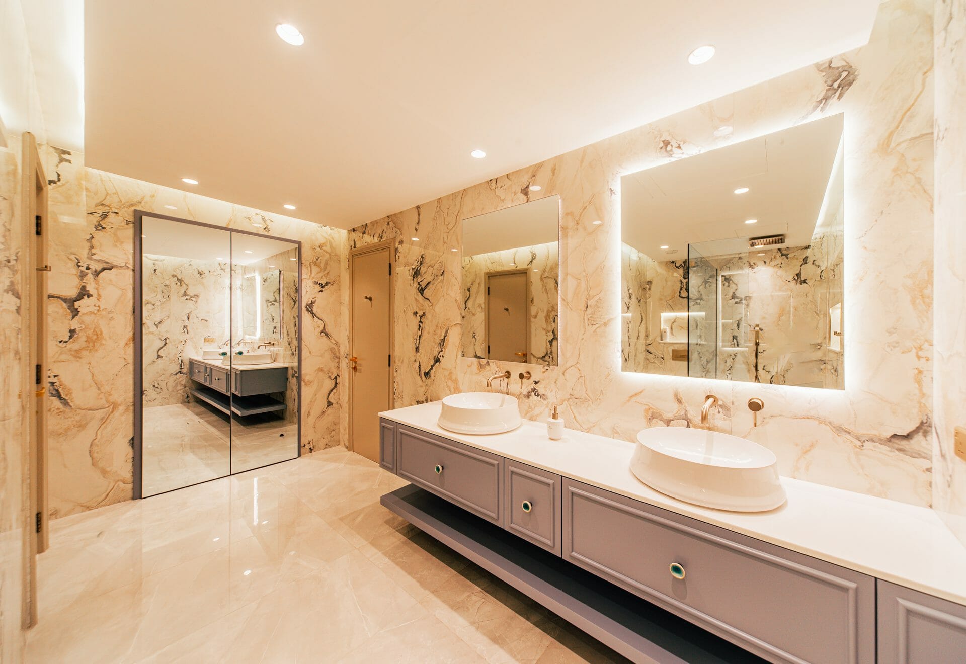 Luxury Bathroom Renovations in Dubai: How Wrapping