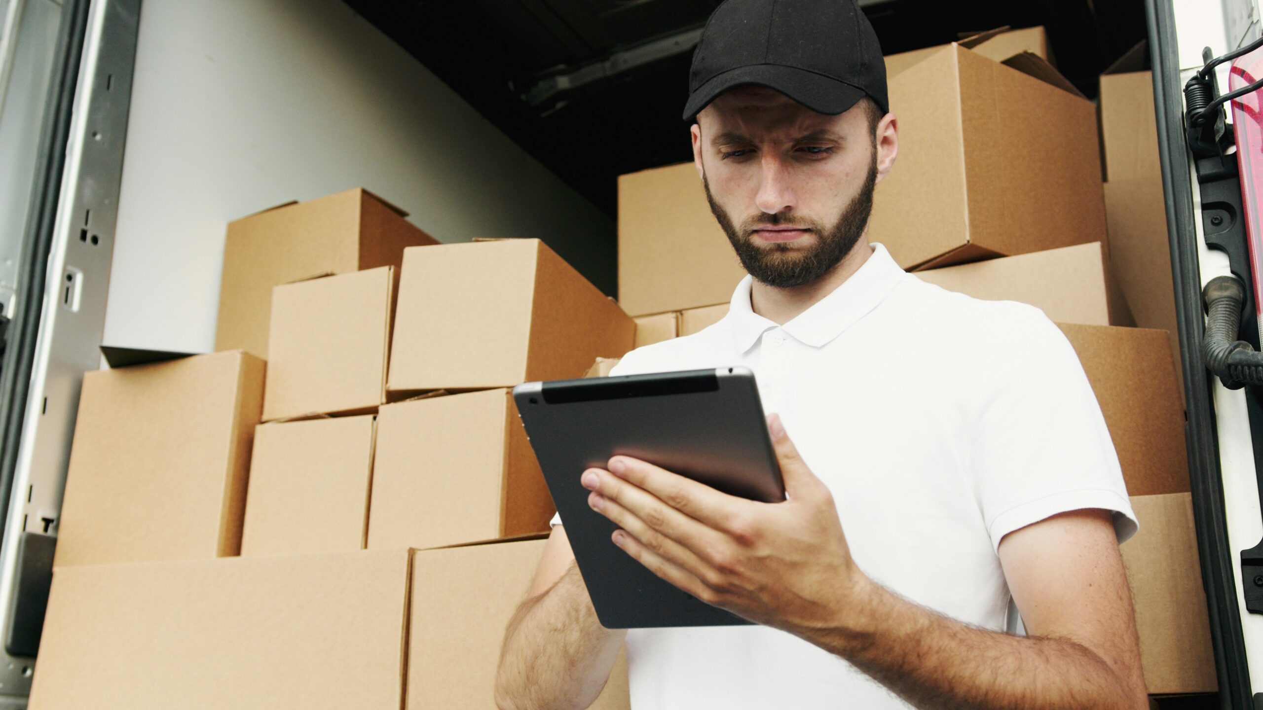 Why Embracing Digital Solutions is Key for Modern Logistics