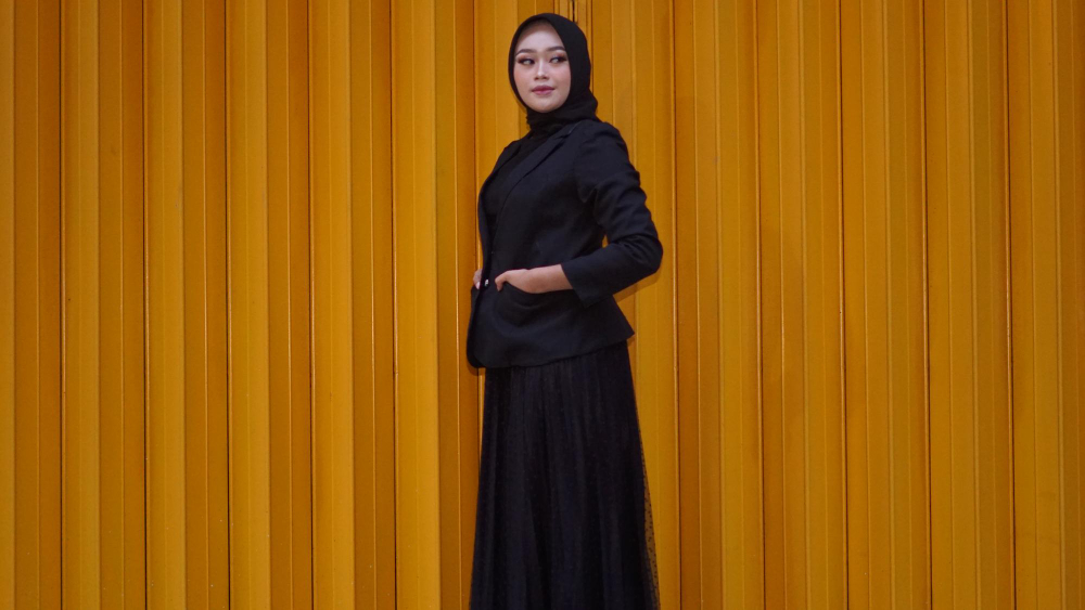 How to Look Slim in an Abaya