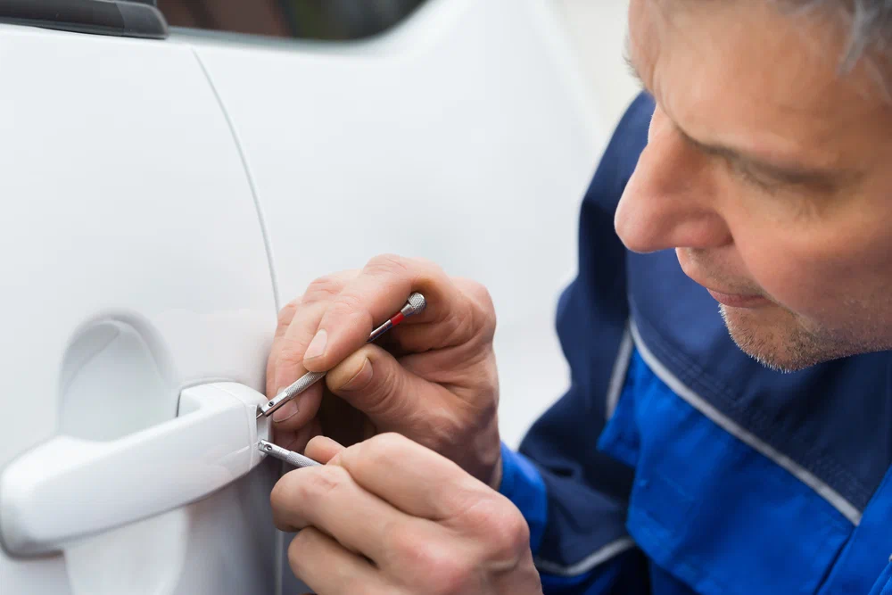 car lockout service in Naperville IL